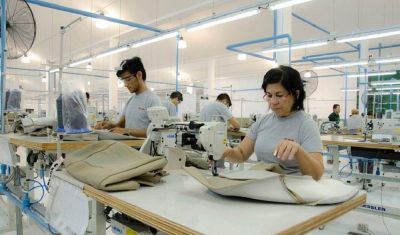 Por la ca�da de las ventas, la proveedora de Toyota Sewtech para la producci�n y suspende 260 empleados
