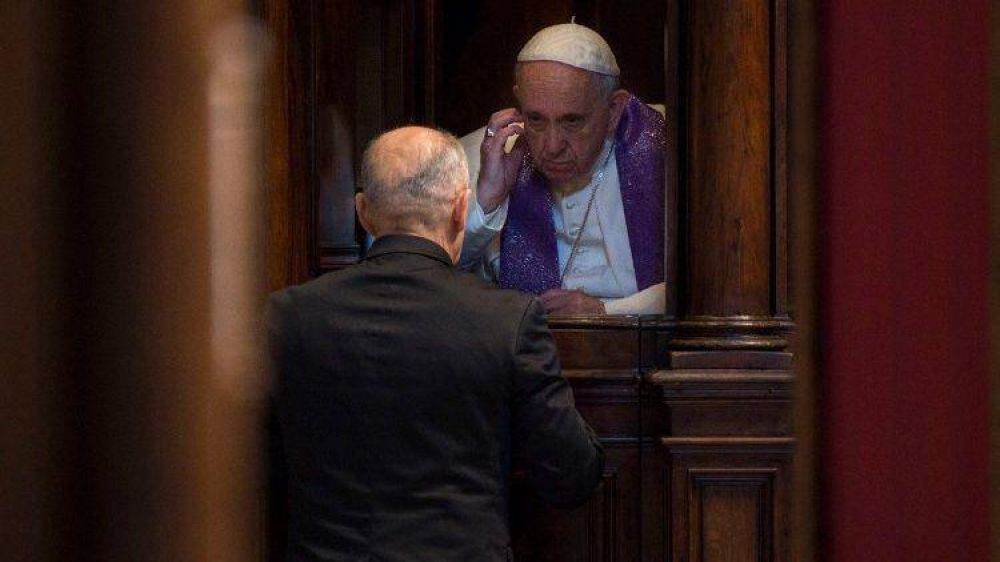 El Vaticano reafirma la inviolabilidad del secreto de confesin