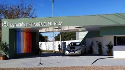 Cooperativa instala el primer surtidor para vehículos eléctricos en Entre Ríos