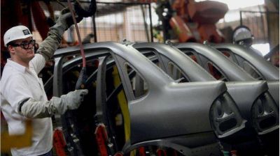 Autopartista Magna pacta suspensiones y recorte de salarios para sus 400 operarios