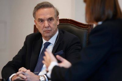 Para Pichetto, el oficialismo ganar� en la primera vuelta