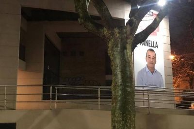 Panella presenta lista por un partido de base peronista, y postula a ex bruerista como primer concejal