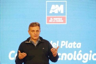 Pulti pensando en el Siglo XXI present� su proyecto: �Mar del Plata Capital Tecnol�gica�