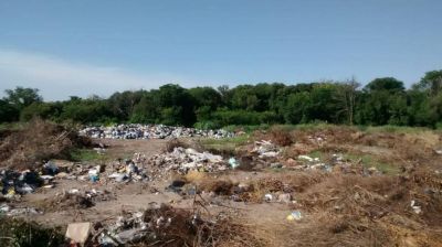 El basural que fabrica humo y riesgo en Unquillo