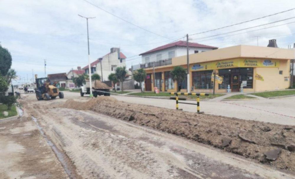 Finalizan la pavimentaci�n de toda la avenida Acapulco