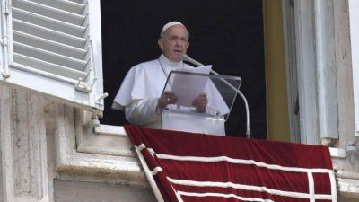 Papa, �ngelus: La misi�n no es proselitismo, sino anuncio y testimonio