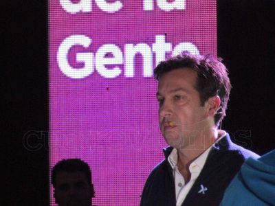 Rojas lanz� la campa�a y expres� que �no queremos gente corrupta en nuestro equipo de gobierno�