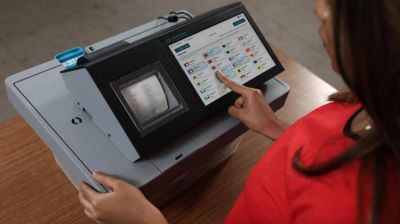 El lavagnismo tambi�n advierte sobre la fiabilidad del proceso electoral