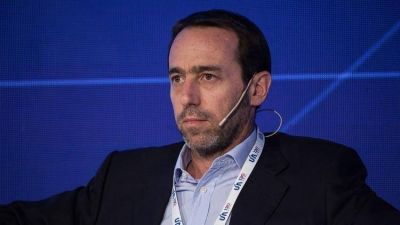 Crece la disputa entre empresarios y sindicalistas: �es el round previo a la pelea por la reforma laboral?