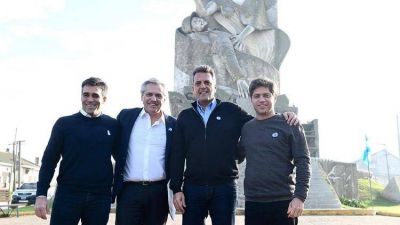 La primera foto de Fern�ndez, Massa y Kicillof: gestos y elogios mutuos en el comienzo de la campa�a