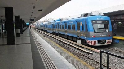 Sorpresiva medida de fuerza en el ferrocarril Sarmiento: levantan los molinetes