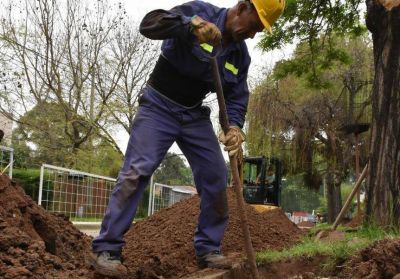 Avanzan obras de cloacas en Avellaneda que beneficiar�n a 10 mil personas
