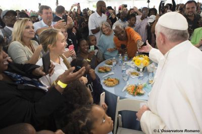 �Dios nos quiere pobres?, responde el Papa Francisco