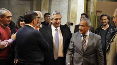 Cristinistas que ayudan a Macri