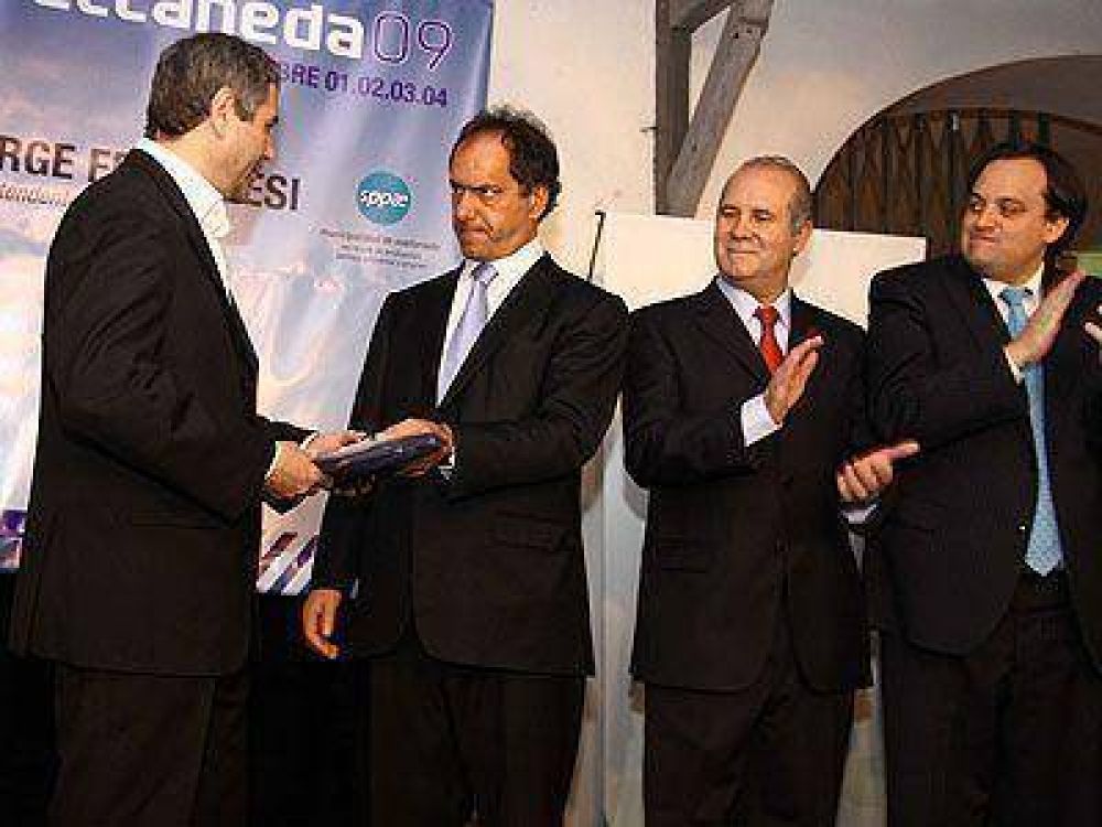 Scioli inaugur� la Expo Avellaneda 2009