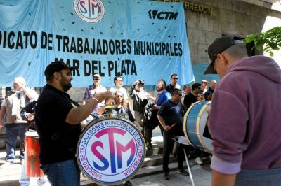 M�s de 4600 municipales definen el futuro de la conducci�n del sindicato