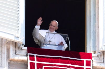 Papa Francisco explica en el �ngelus el mensaje actual de la par�bola del buen samaritano