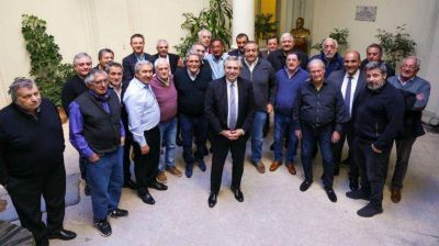 Alberto Fernandez se reuni� con la CGT y celebr� el apoyo de la mayor�a de los gremios