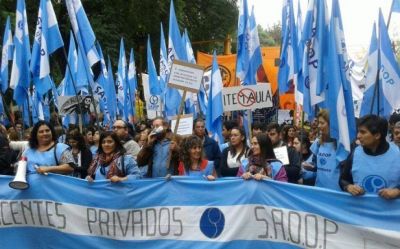 Sadop denuncia centenares de despidos sin causa y el conflicto docente se extiende al �mbito privado 