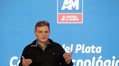 Pulti encabeza las encuestas en Mar del Plata