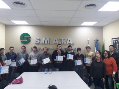 Entrega de diplomas de Convenio SMATA - Ministerio de Trabajo y Educaci�n