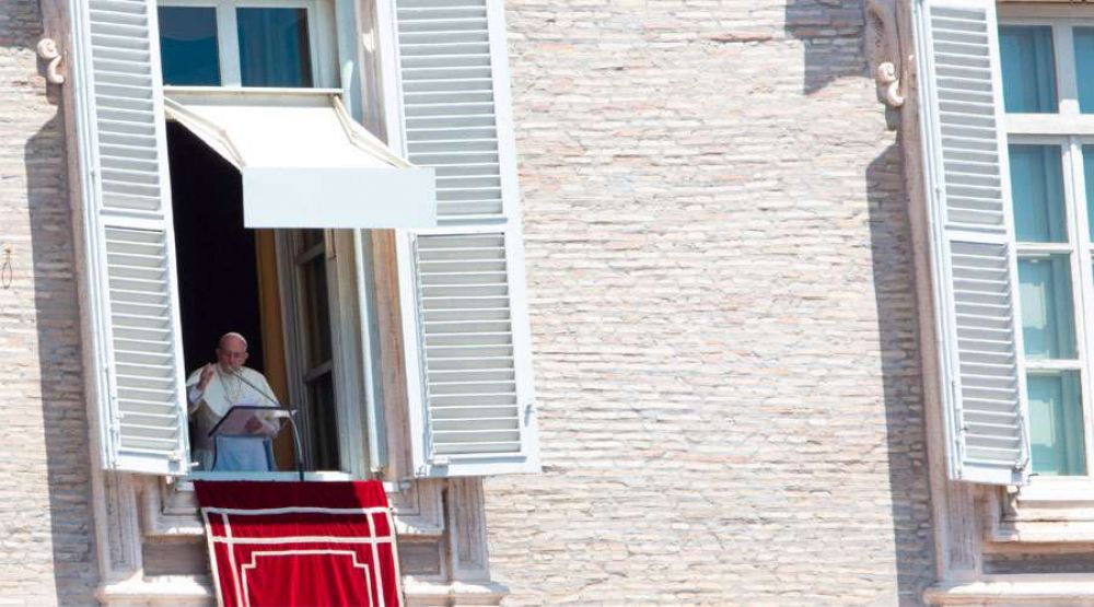 El Papa llama a los cristianos a conjugar contemplaci�n y acci�n en su vida de fe