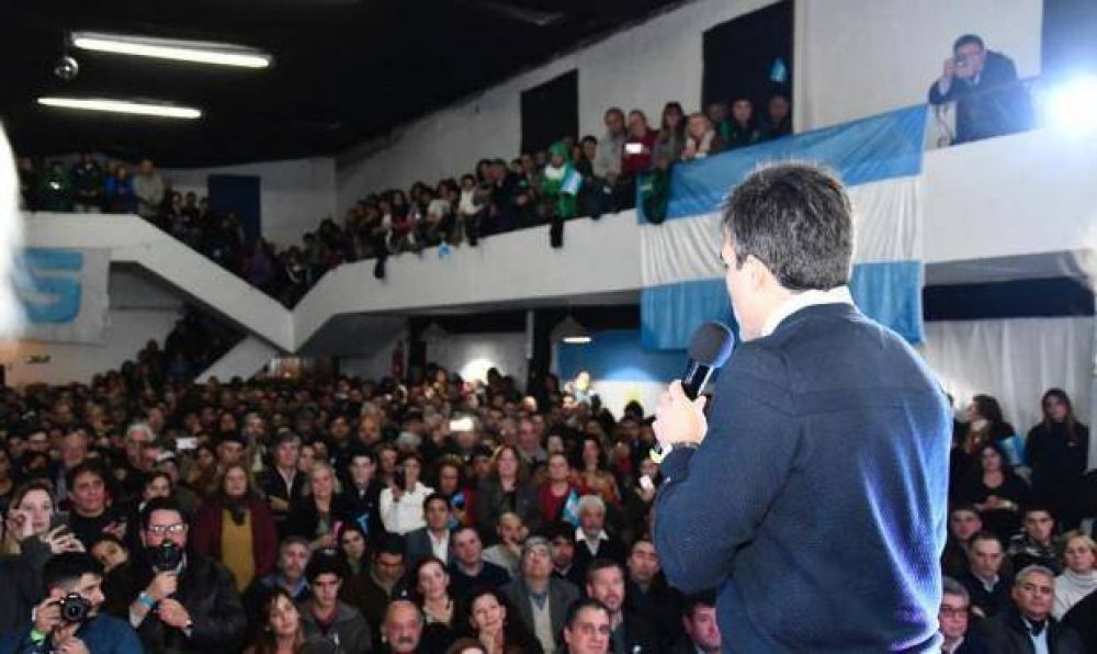 L�pez sali� al cruce de la oposici�n: �Hablemos de cara a la gente y no mintamos�