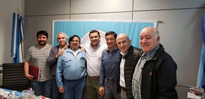 Petroleros Jer�rquicos recibieron a sus Jubilados de Caleta Olivia