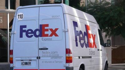 Moyano le gan� una a Macri y abroch� el encuadre de los trabajadores de log�stica de FedEx