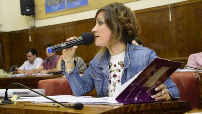Har�n una acci�n por el medio ambiente  �No arrojes nada, el mar comienza aqu��