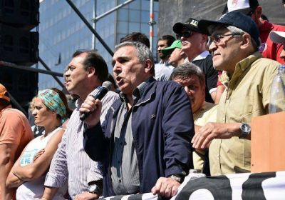 Schmid: �El proceso electoral no puede paralizar la acci�n del sindicalismo�