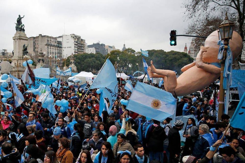 El oficialismo apunta a recuperar el voto de los espacios de centroderecha