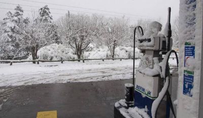 El clima y los cortes de luz provocan inconvenientes en las Estaciones de Servicio patag�nicas