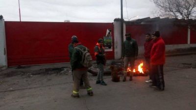 Una docena de despidos en una transportista tucumana