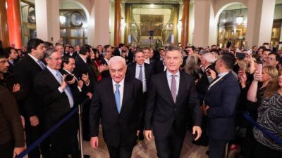 El mercado da por ganador a Macri: el Merval subi� un 8,4% en la semana