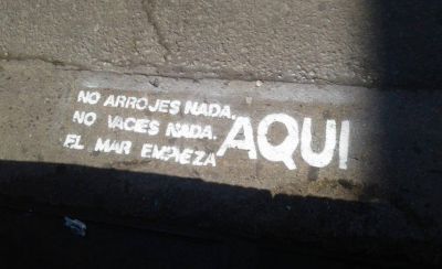 �No arrojes nada, el mar comienza aqu�: el grafiti que sorprendi� a marplatenses y turistas