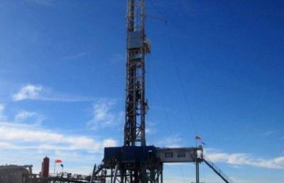 Shell incorpor� una torre de perforaci�n en Vaca Muerta