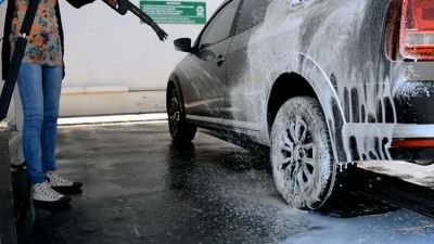 Sistemas de lavado para autos �self service� en Uruguay, presentes en m�s de 20 EE.SS