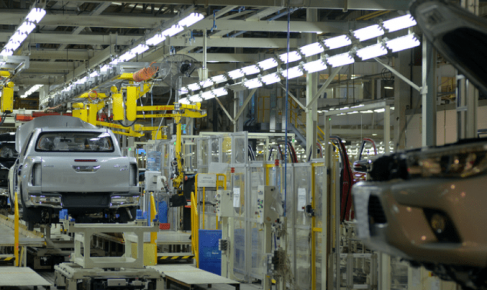 Toyota suspende ms de 5 mil operarios hasta el 5 de agosto y encara su propia reforma laboral