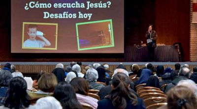 Arquidi�cesis de Santiago plantea el discernimiento como eje de la acci�n pastoral