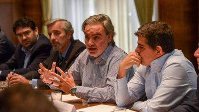 Lopetegui confirm� el llamado a licitaci�n para la construcci�n del gasoducto Vaca Muerta