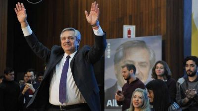 Alberto Fern�ndez cerrar� su campa�a en Rosario y firmar� un acuerdo con los gobernadores que lo apoyen