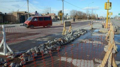 Por p�rdidas cloacales, el Metrob�s es la obra sin fin