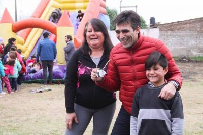 FestiBarrio: El intendente visit� Los �lamos para compartir actividades con los vecinos