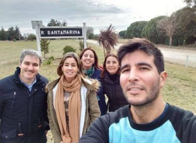 Diez dialog� con vecinos de Santamarina quienes le pidieron m�s presencia del Estado Municipal