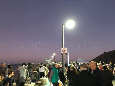 Fotos: La Escollera luci� su renovado pavimento e iluminaci�n LED