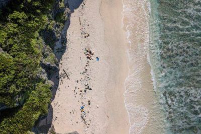 La Isla Henderson, un para�so del Pac�fico arruinado por el pl�stico