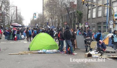 El Municipio analiza la exenci�n de Tasas para los comerciantes afectados por los acampes