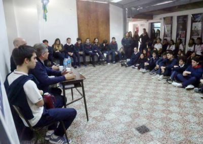 Gustavo Pulti ratific� su compromiso con los j�venes de Mar del Plata y Bat�n