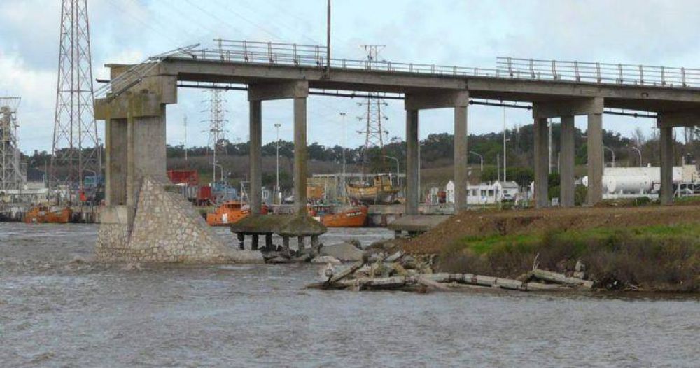 Puerto Quequn firm el Acuerdo para la Financiacin de la Reconstruccin del Puente Ezcurra